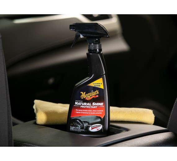 NaturalShineVinylmakeupmedlavglans-01